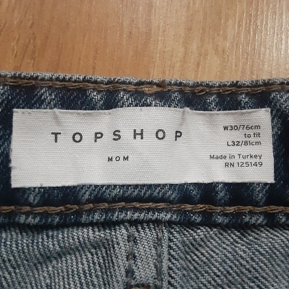 💥HOST PICK💥Topshop‎ mom jeans 100% cotton denim,cropped length,high ris - Picture 10 of 15